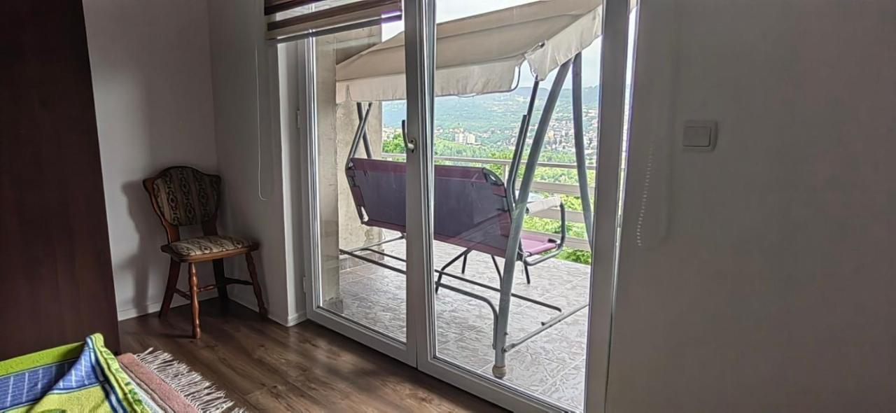 Stan Na Dan Memic Appartement Sarajevo Buitenkant foto