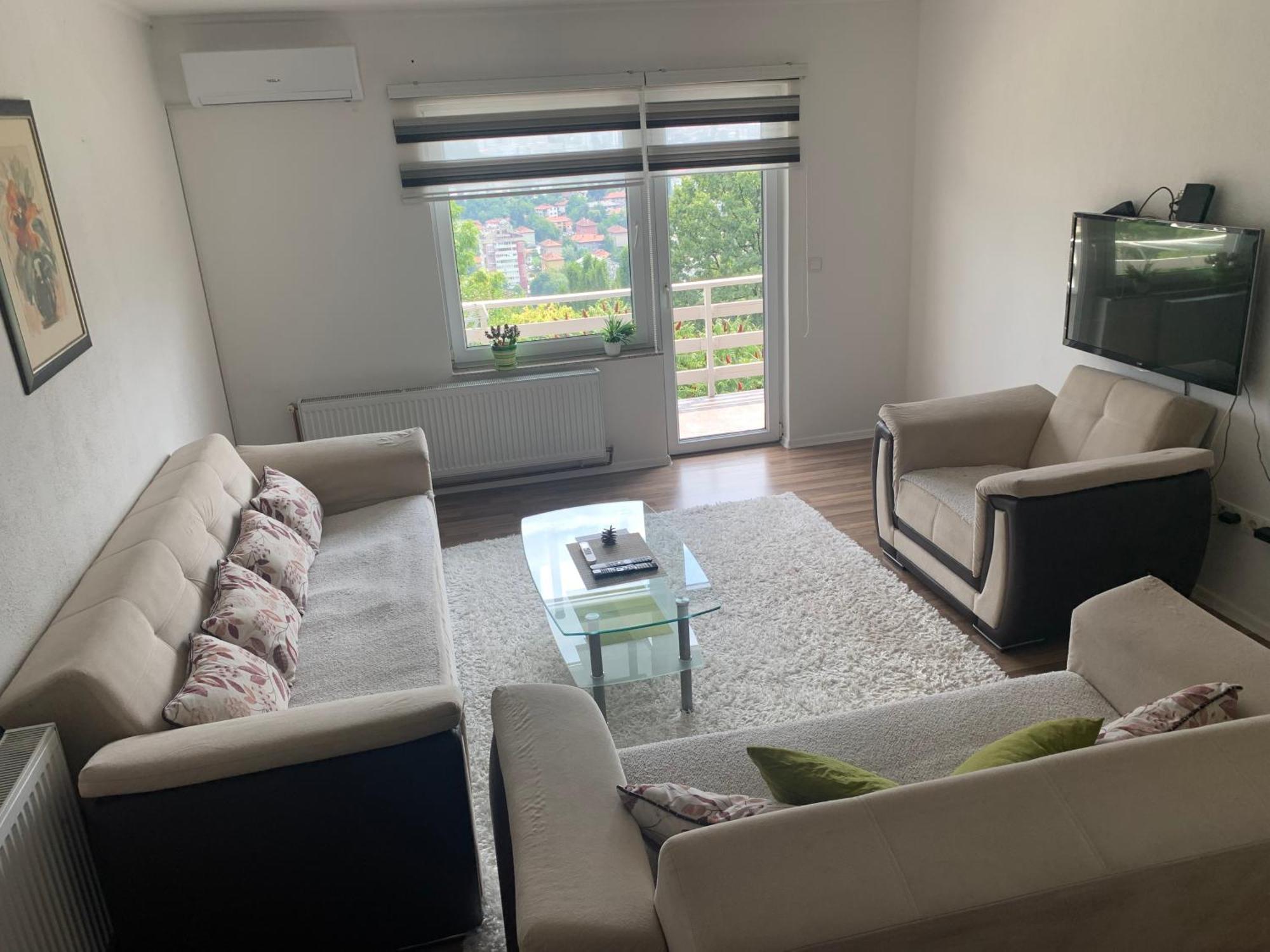 Stan Na Dan Memic Appartement Sarajevo Buitenkant foto