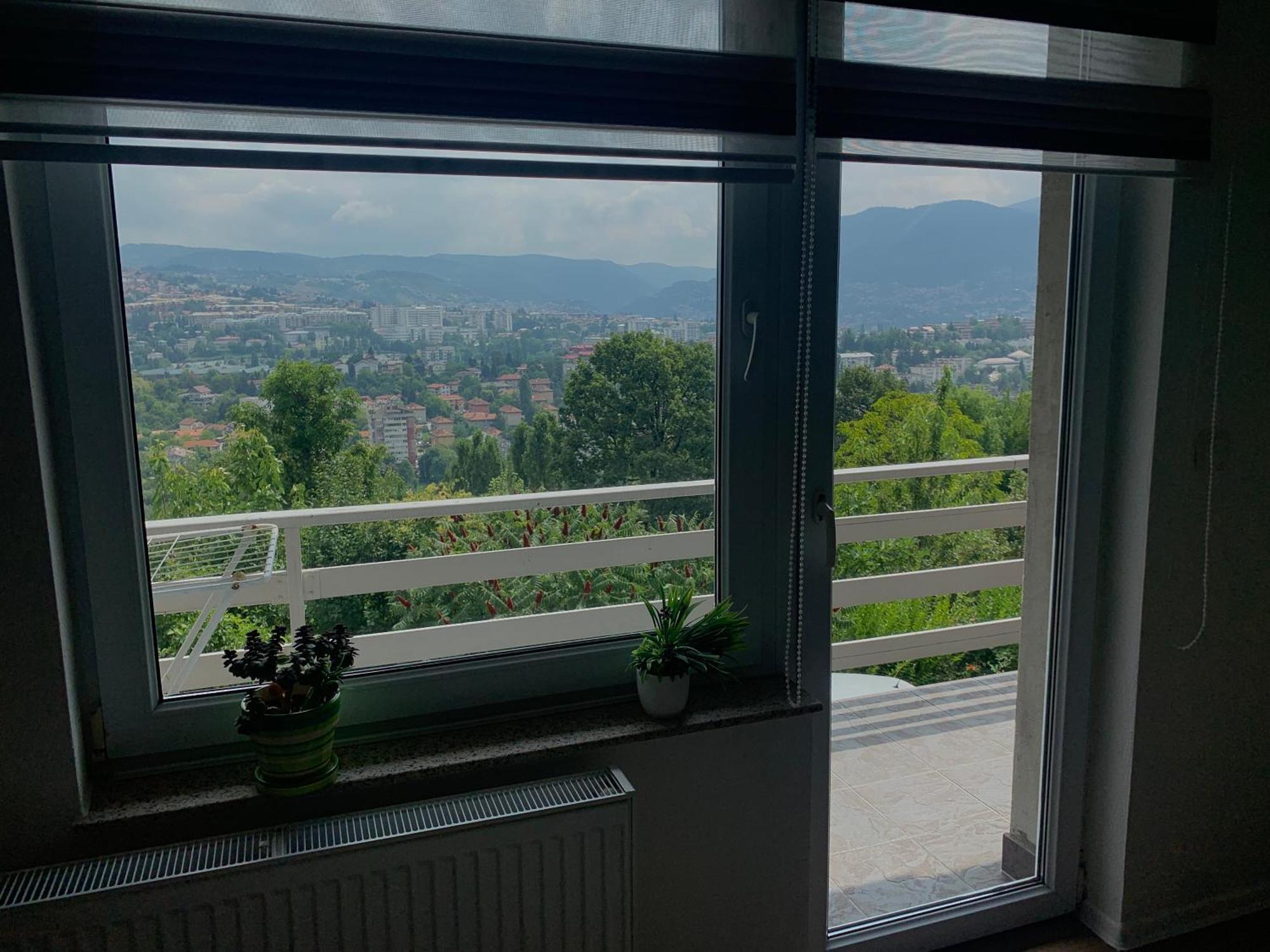 Stan Na Dan Memic Appartement Sarajevo Buitenkant foto